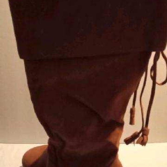 Shoes - Picture 8 of 8